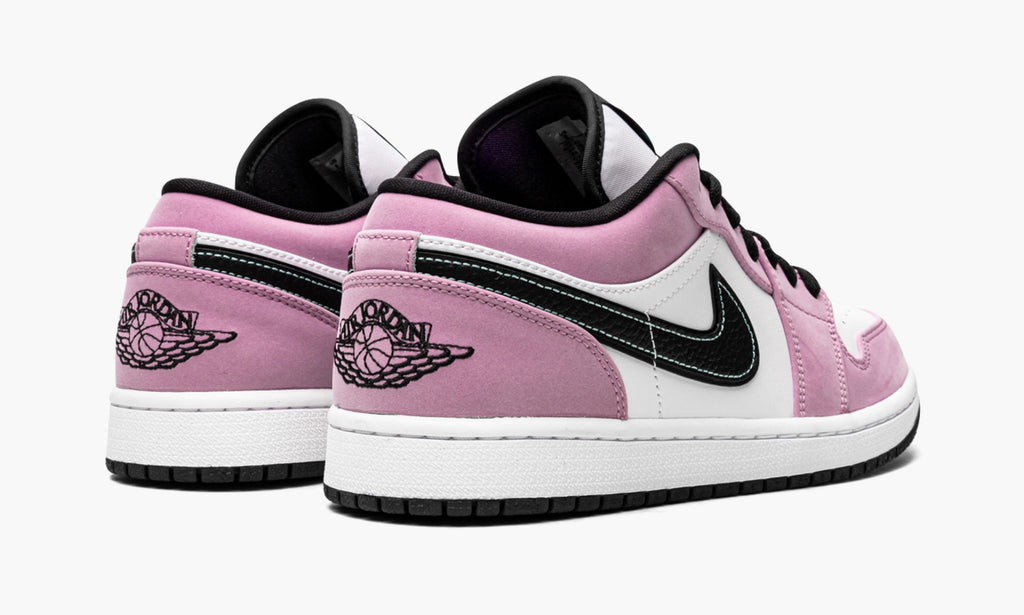 Air Jordan 1 Low SE Violet Shock Sneakers - Archive Edition